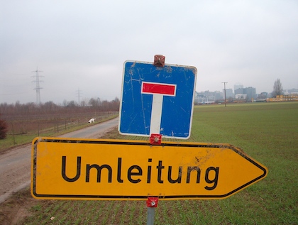 Straßenschild Sackgasse/Umleitung, von valentin.d (CC-BY)
